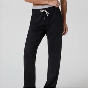Vuori DreamKnit Halo warm up straight leg Pants - black XS NWT